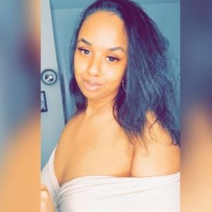 Meet your Posher, Hana